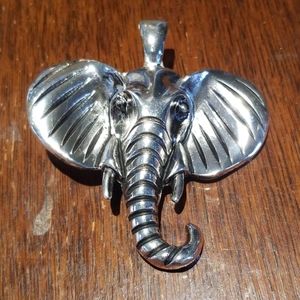 ALABAMA FANS SilveR Elephant Pendant magnet clasp